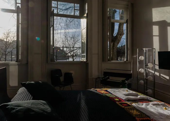 14º Esquadra — Cais Das Pedras Guest House OOporto